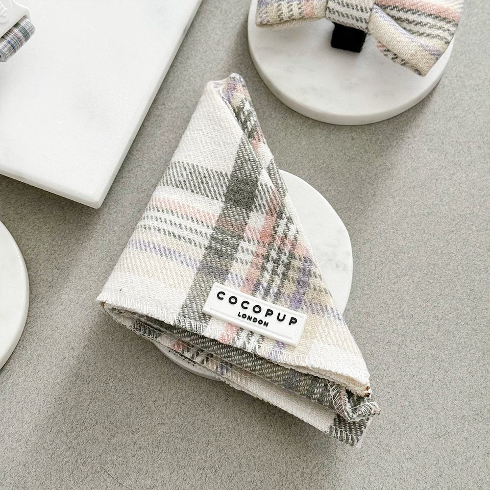 Bandana de primavera a cuadros