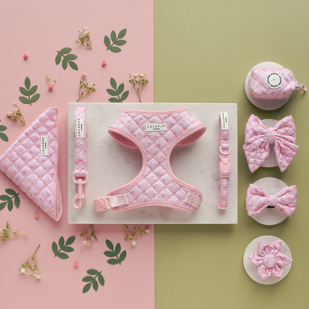 Bandana Rosa con Estampado Floral Acolchado